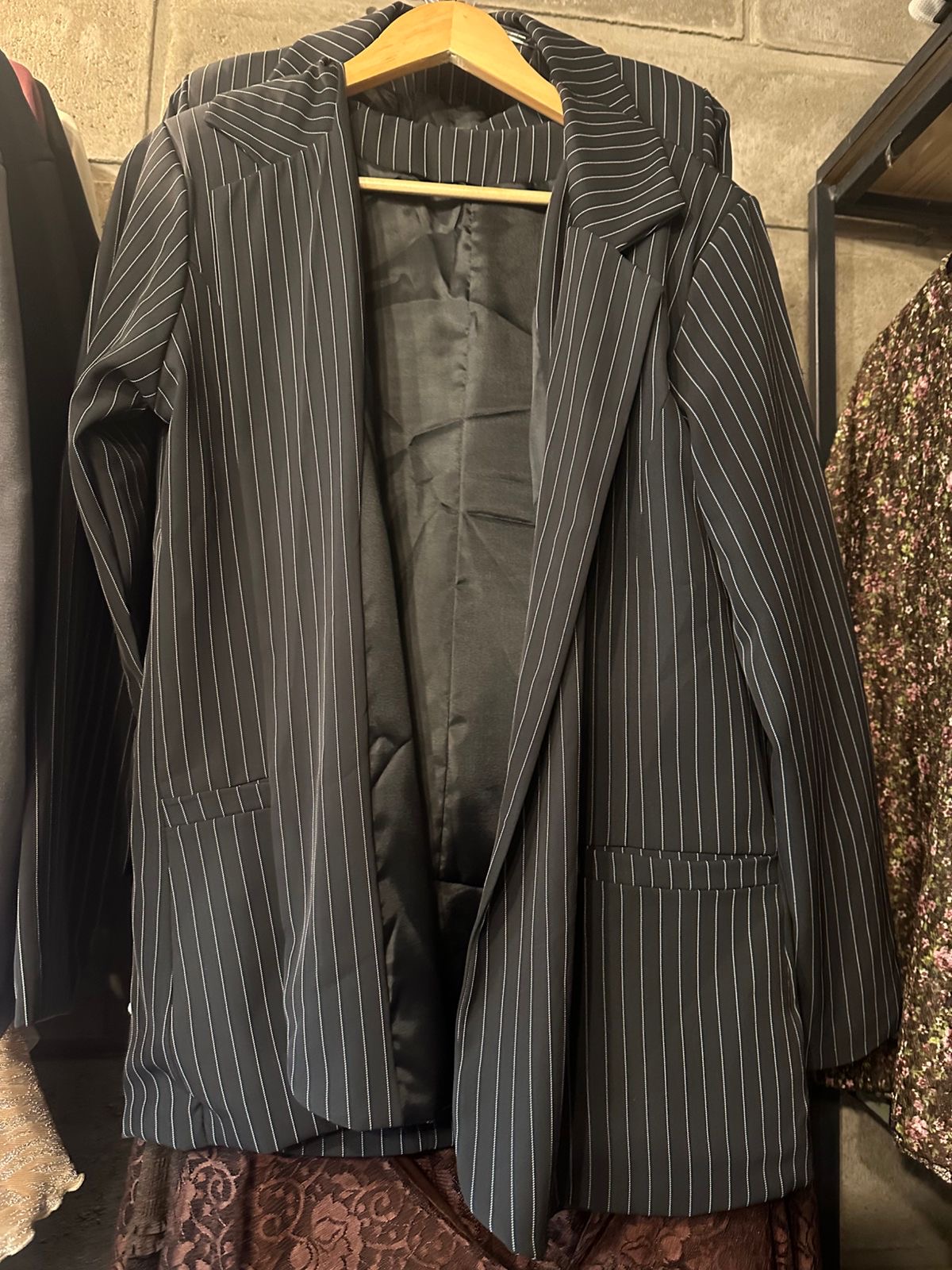 Blazer Raya - 23257c49-2180-4dbf-acac-becbfb5e6092.jpeg