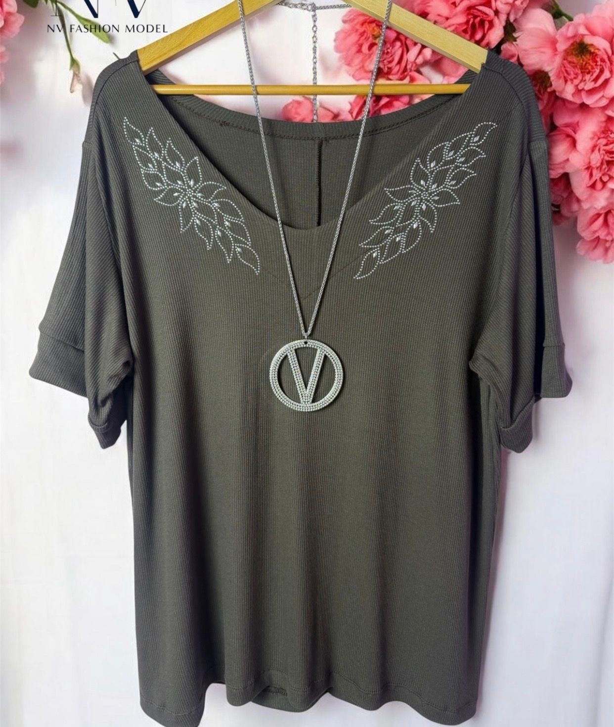 Remera de Brodery y Morley "solo por Pedido" - Imagen 8