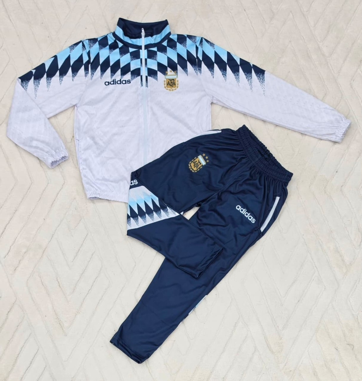 Por Pedido/ Conjunto Rompe Viento - Imagen 2