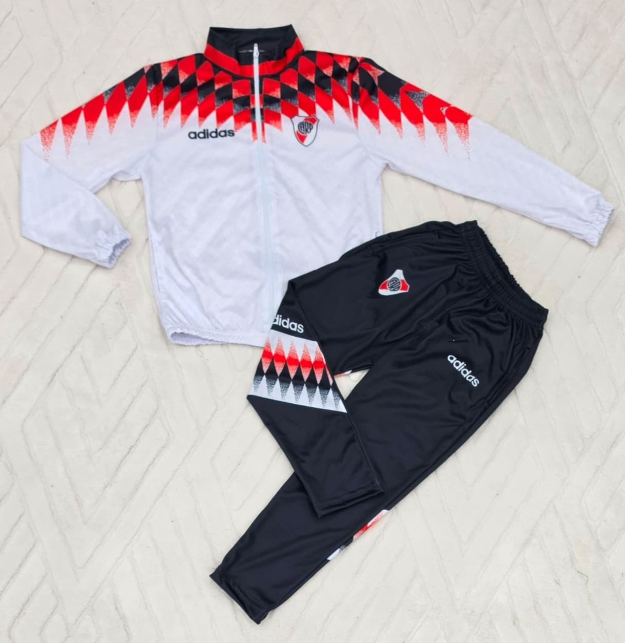 Por Pedido/ Conjunto Rompe Viento - Imagen 3