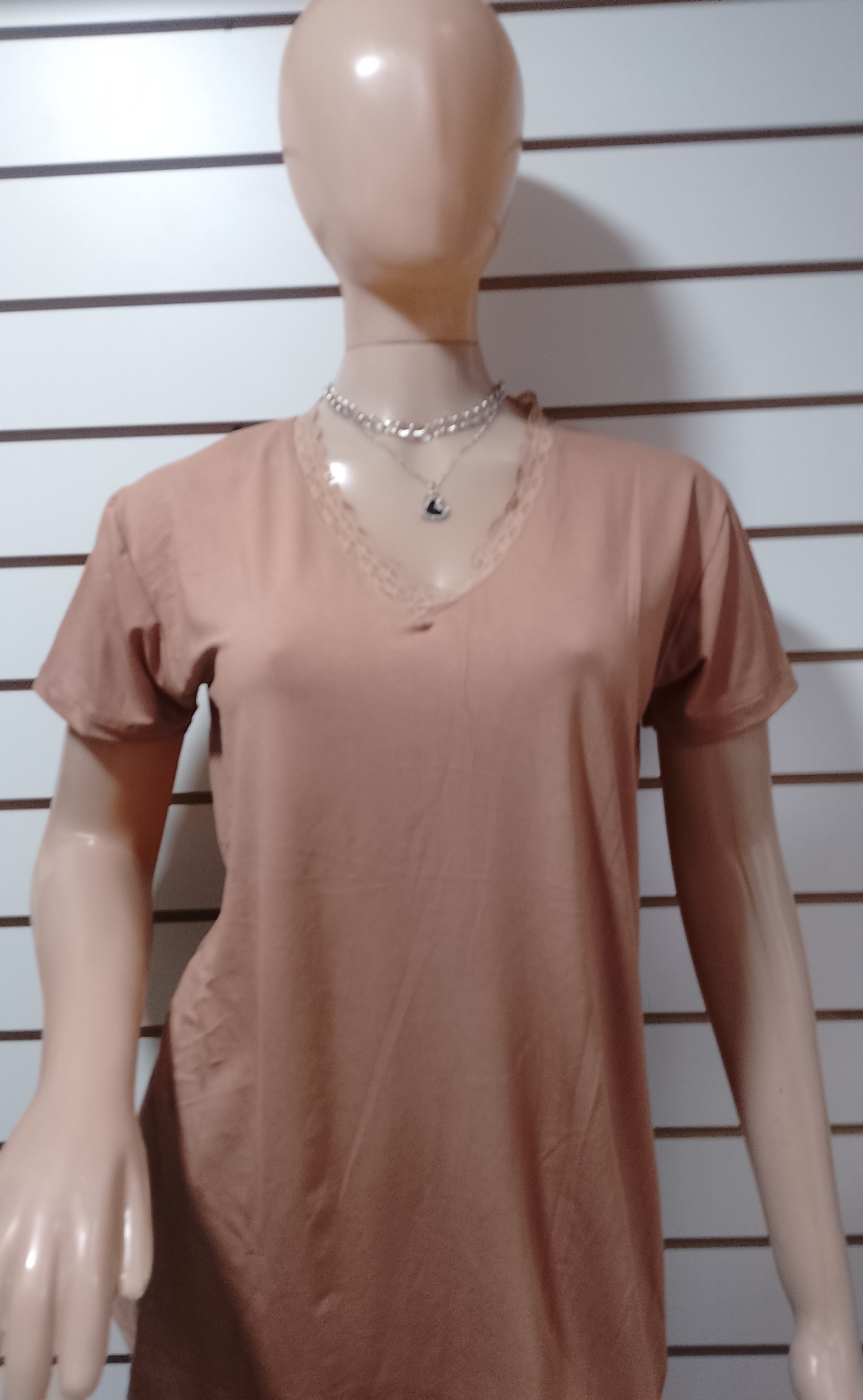 Remera de Modal Viscosa con Puntilla - Imagen 2
