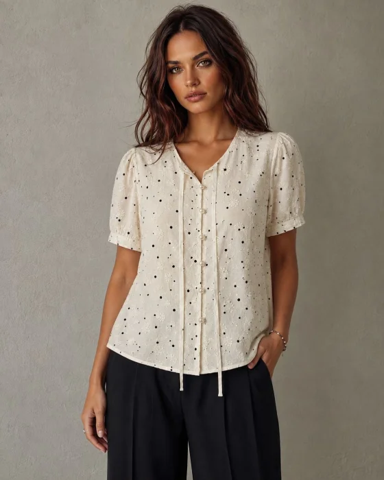 Blusa Lunar Bordado con Botones de Perla