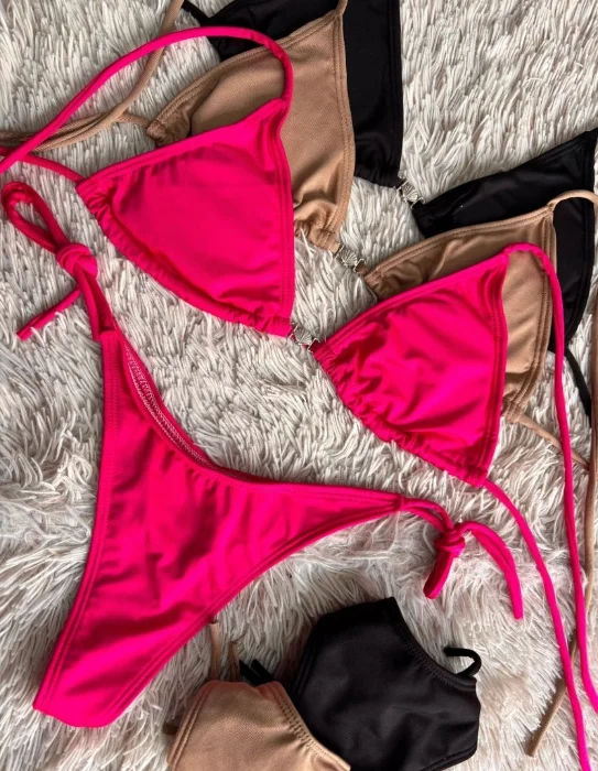 (art. 2116) Bikinis
