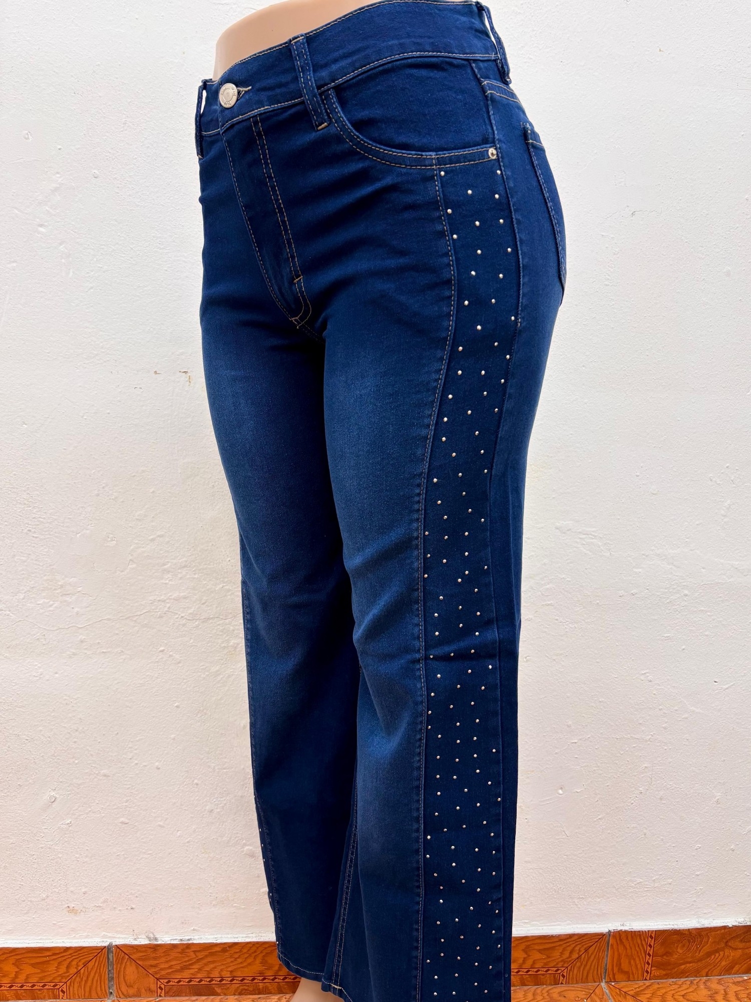 Wide Leg con Recorte y Brillos - Imagen 3