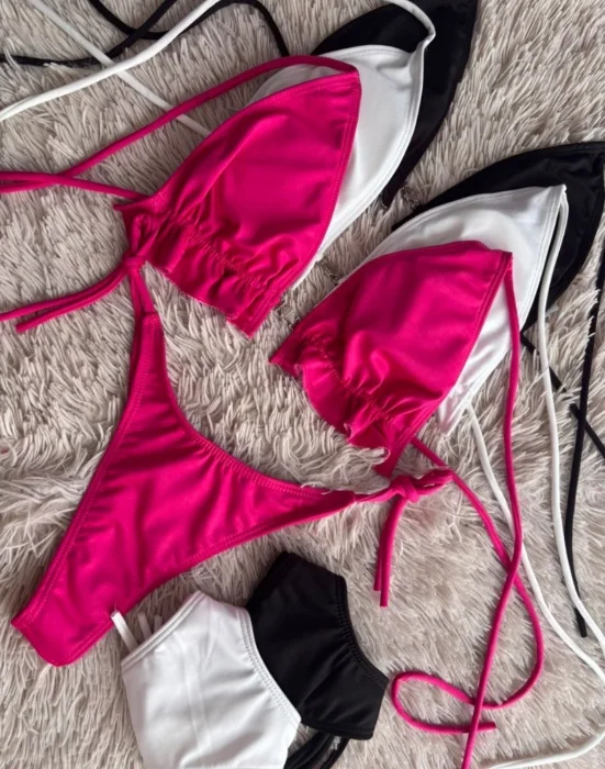 (art. 2139) Bikinis