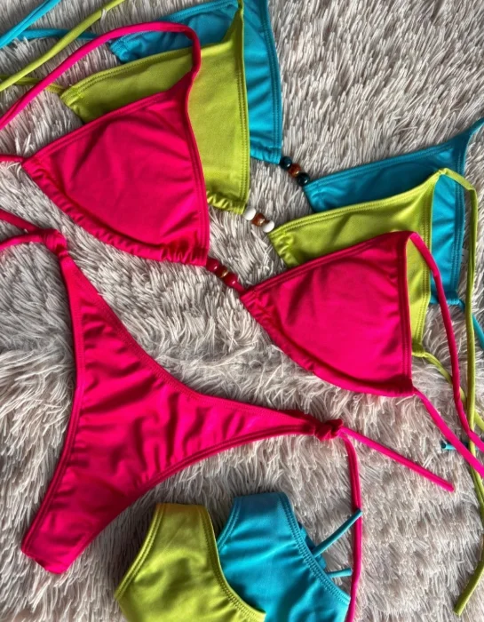 (art. 2119) Bikinis