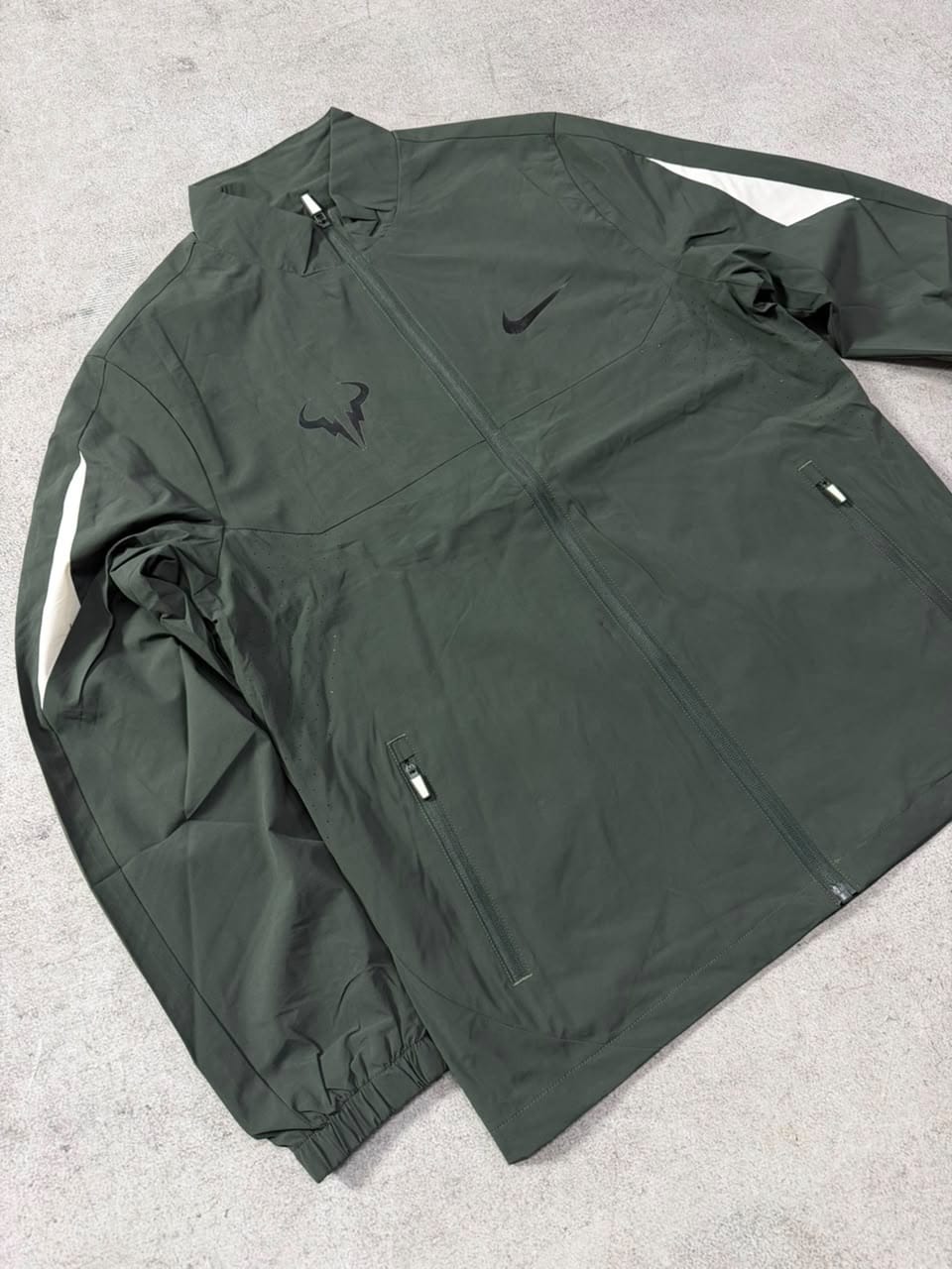 Campera Nike Rf con Red - %7B%C3%91LKJH.jpeg