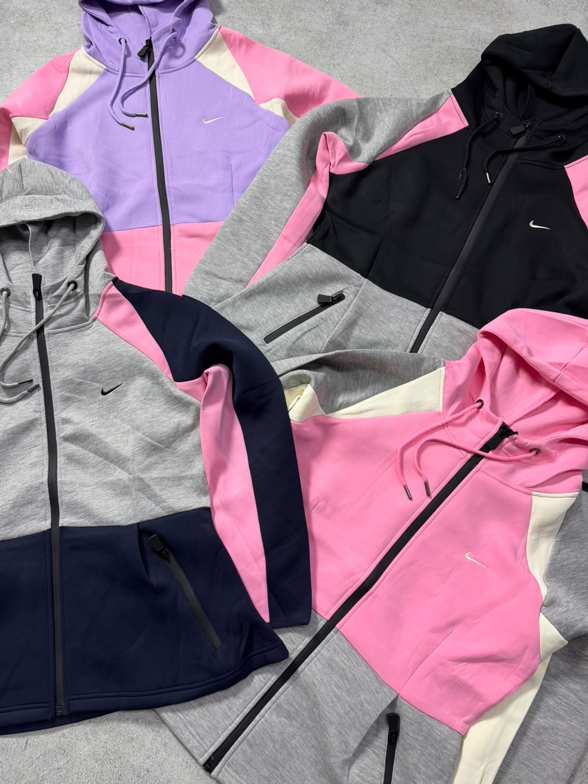 Campera Nike Dama Importada - OIUYJ.jpeg