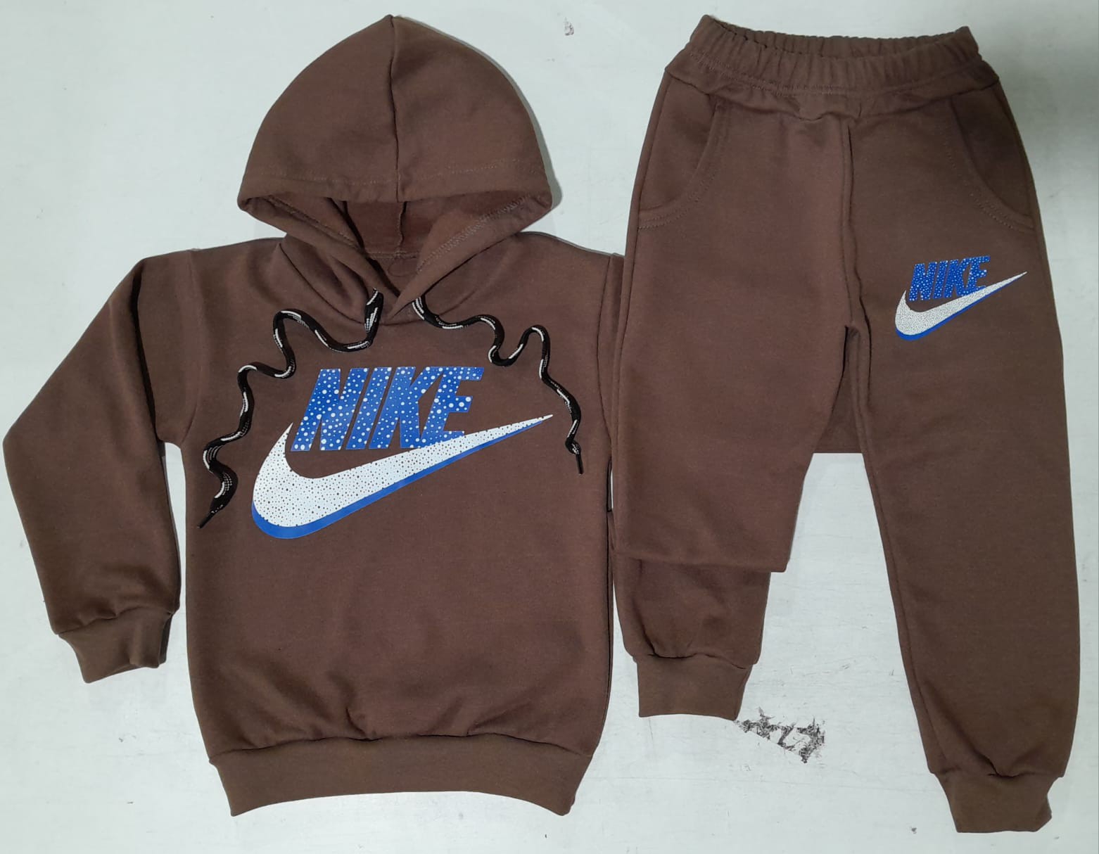 Conjuntos Nike / Ultimos en Liquidacion - Imagen 2
