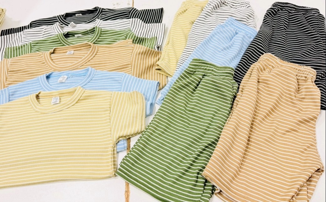 Conjunto Niño Wafle Rayado - Imagen 2