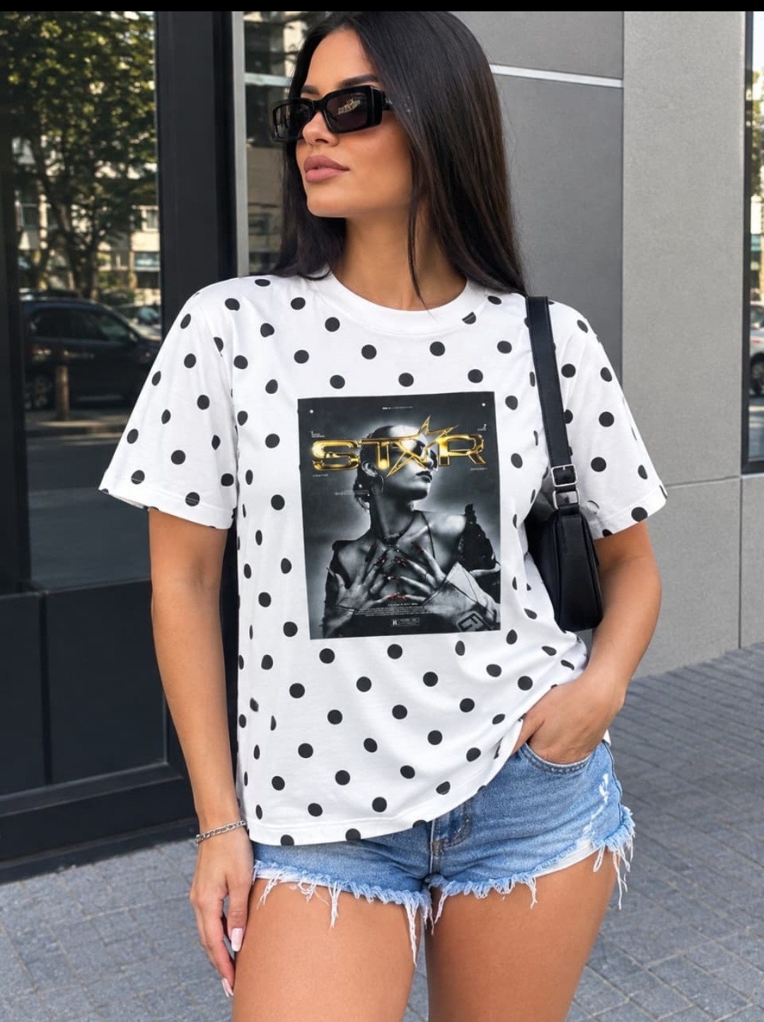 Remeras de Mujer con Lunares y Estampados - Imagen 3