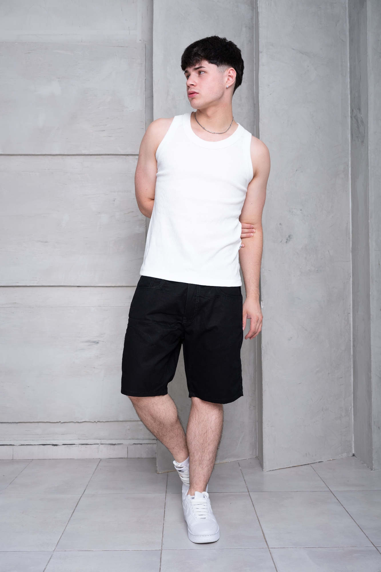 Bermudas Gabardina Hombre Negro y Blanco - Imagen 3