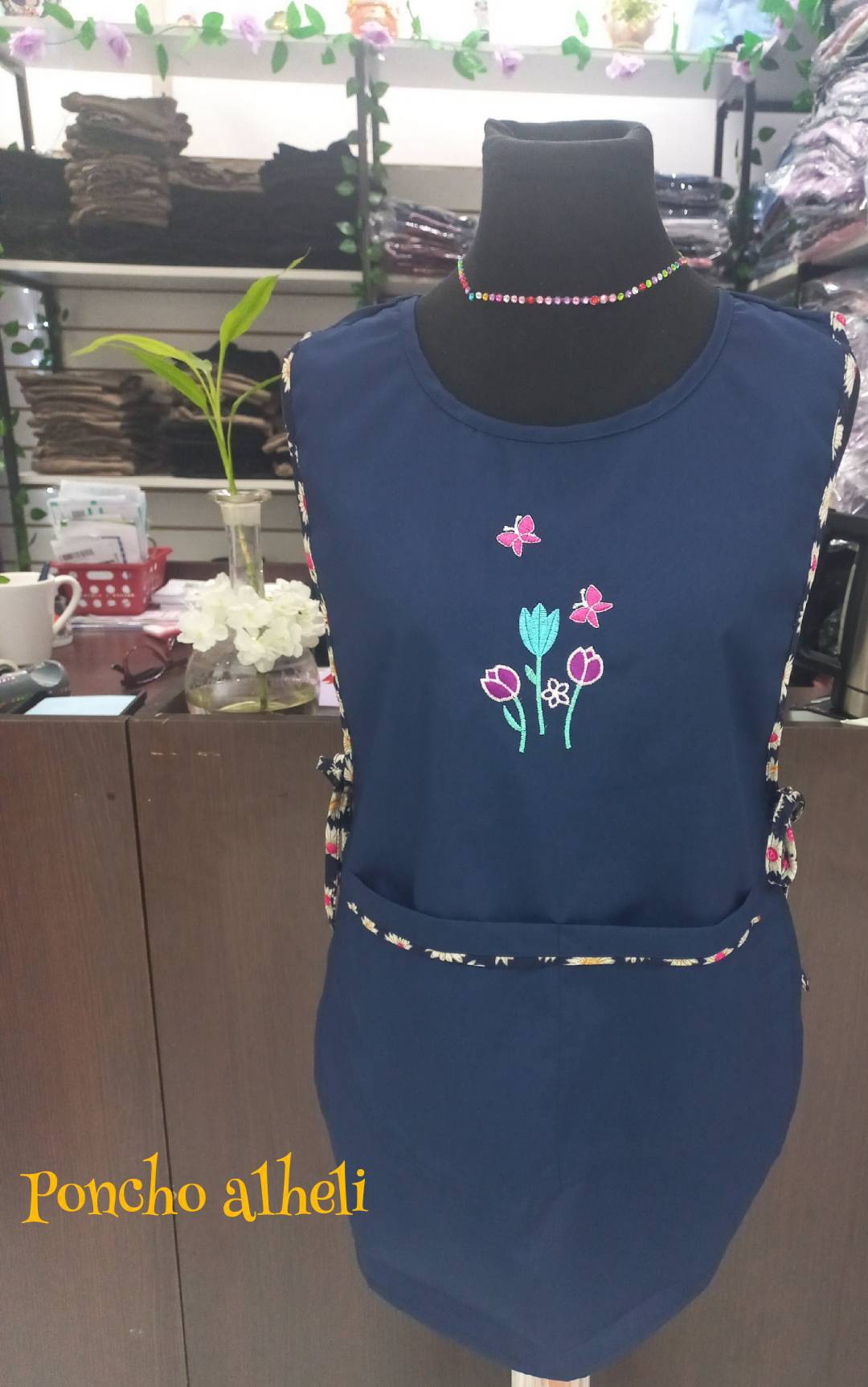 Delantal de Maestra Poncho - Imagen 3
