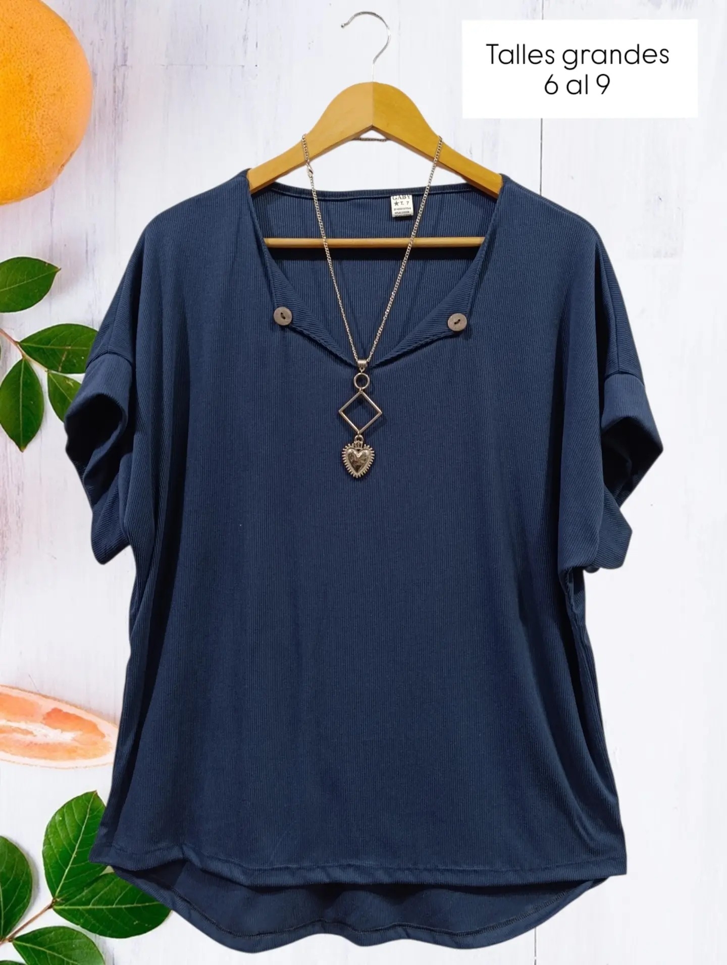 Remera con Botón V Talles Grandes Morley Viscosa - Imagen 2