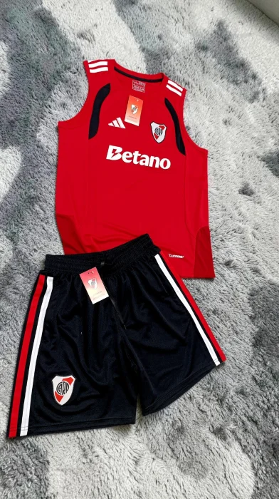Conjunto River Musculosa 26/27