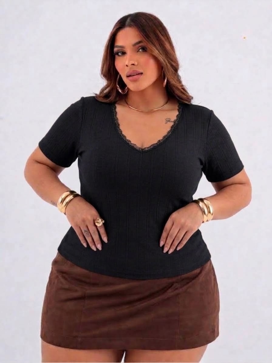 Nuevo  Art ; Camiseta Curvy con Encaje - Imagen 5