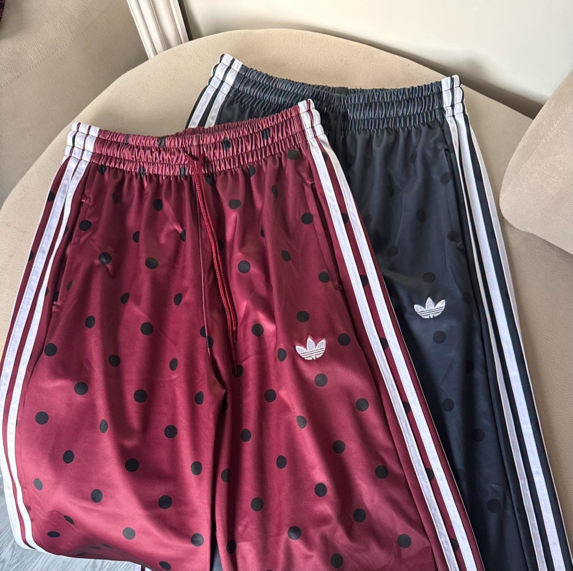 Pantalón Adidas Logo Bordado - Imagen 6