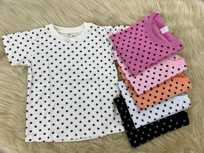 Remera Peinado Lunares