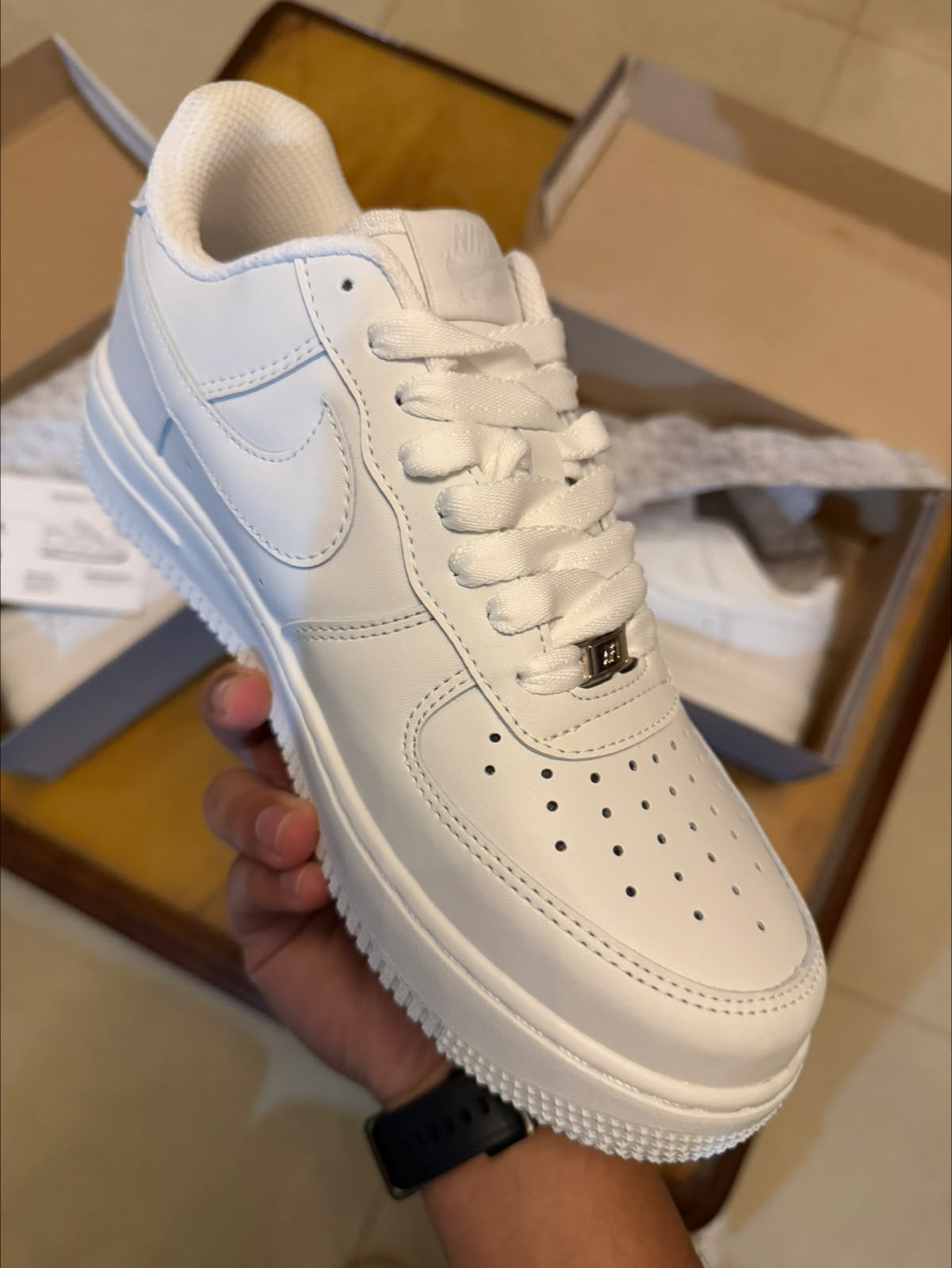 Air Force 1 - 05d3c7ae-ef87-44db-9275-8f2f0b4782f3.jpeg