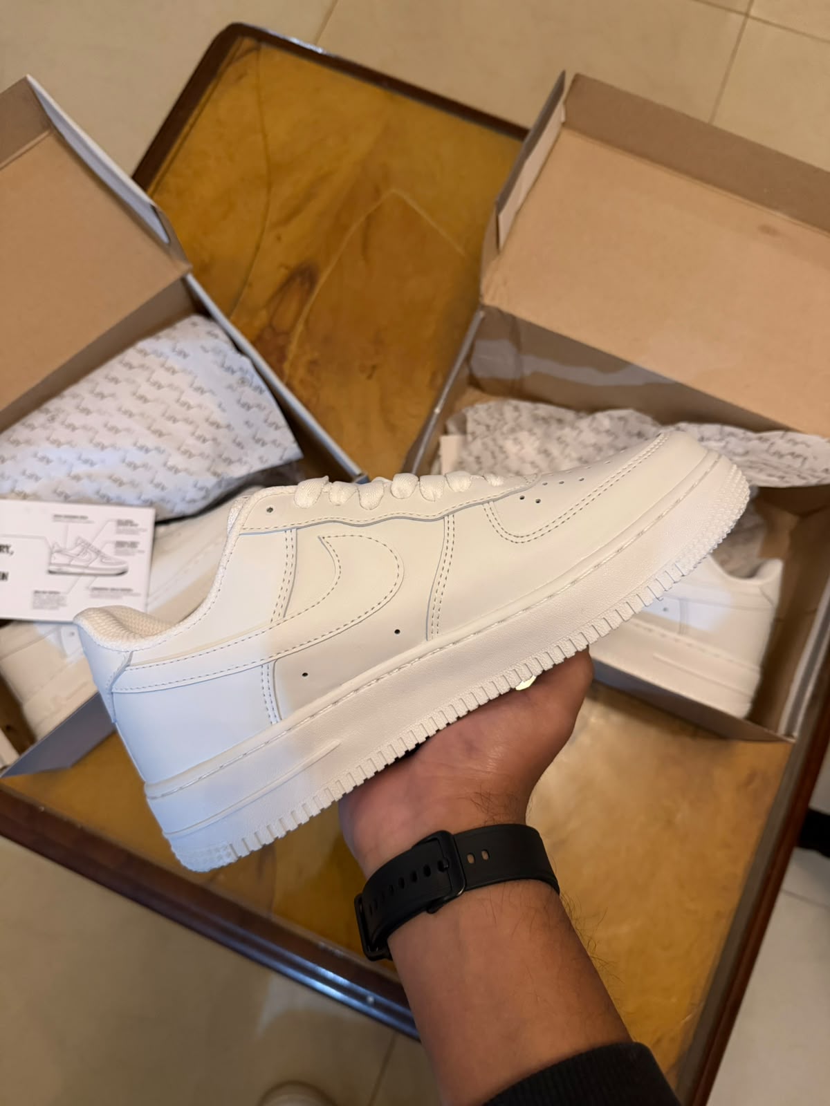 Air Force 1 - 703a996d-b4e6-4fb5-9e76-d6208f37a1ec.jpeg