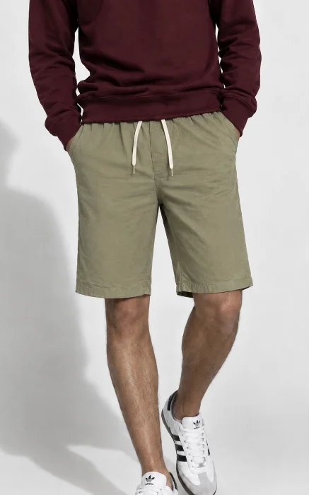 Bermuda de Gabardina