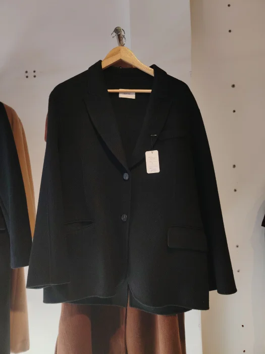 Saco Paño Talle L Unico en Stock