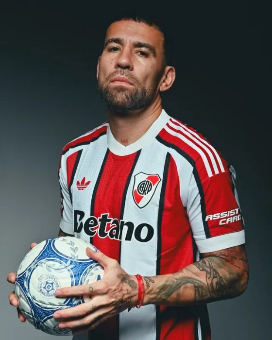 Camisetas Bordadas de River