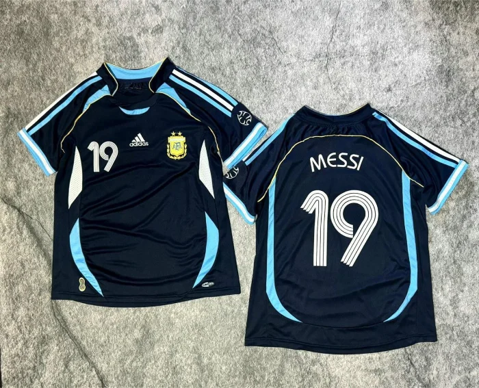 Camiseta Retro Messi 2006