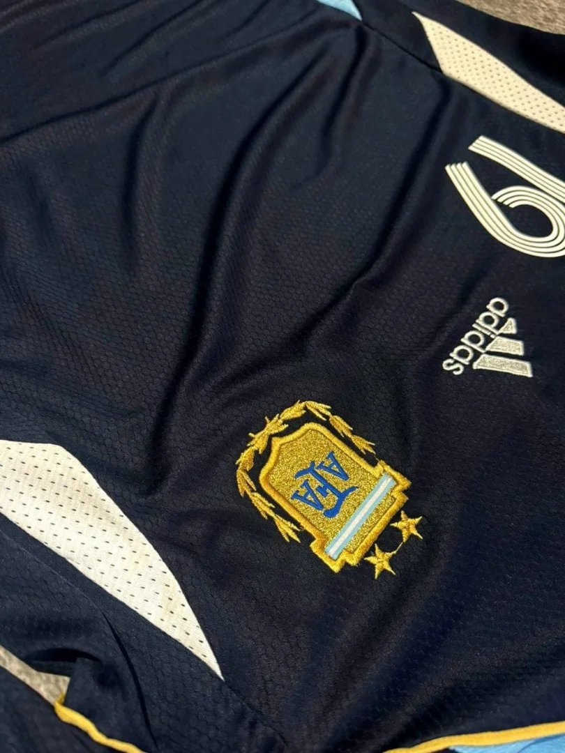 Camiseta Retro Messi 2006 - Imagen 2