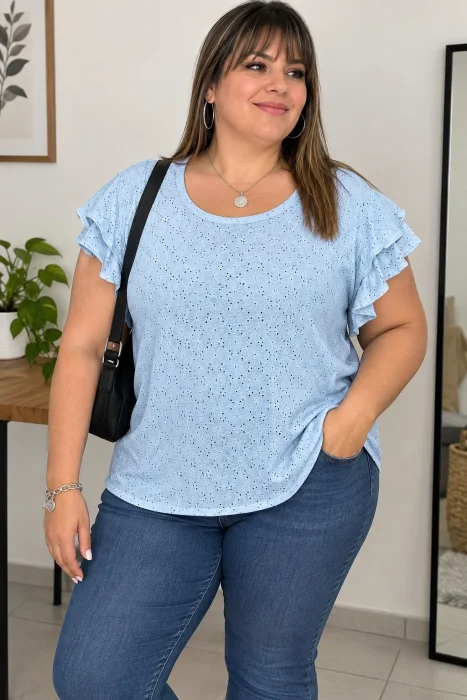 Remera de Brodery Liso con Dos Volados