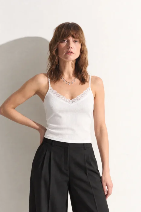 Musculosa Bruna