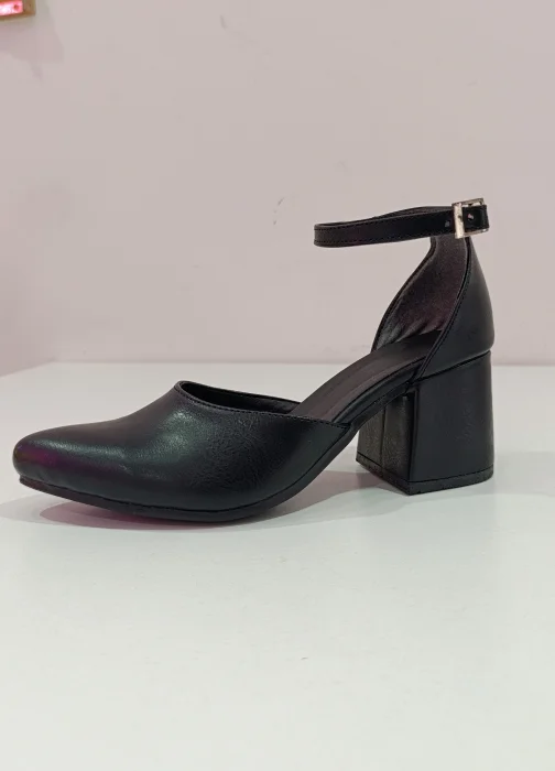 Zapatos en Taco Palo de 6cm. Estiletos Taco Palo