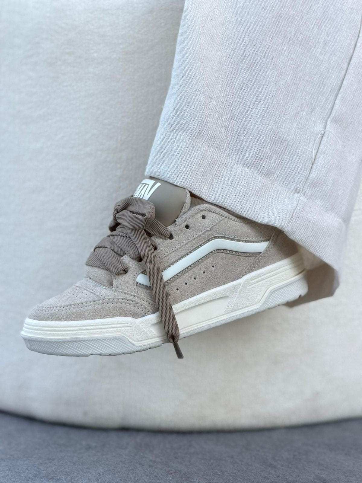 Zapatillas Vans Hylane Luxo Gris Importadas - Imagen 4