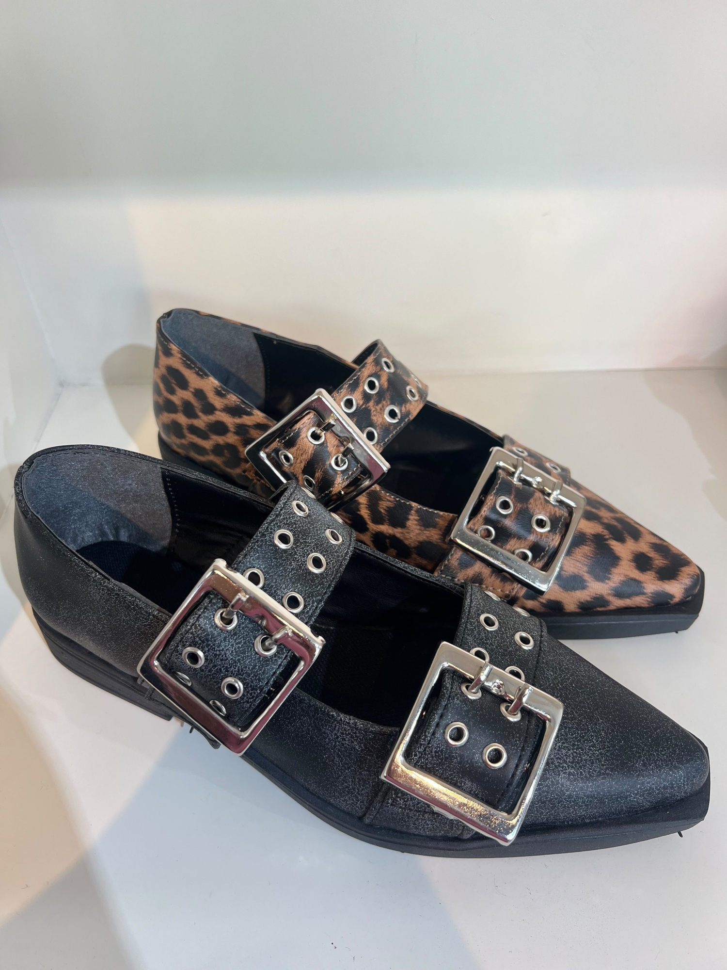 Liquidacion Stilettos Juani con Hebillas - Imagen 3