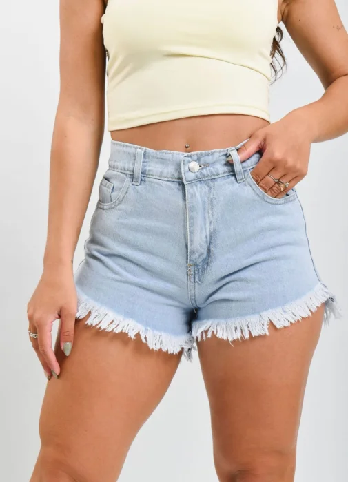 Short Mom Maite
