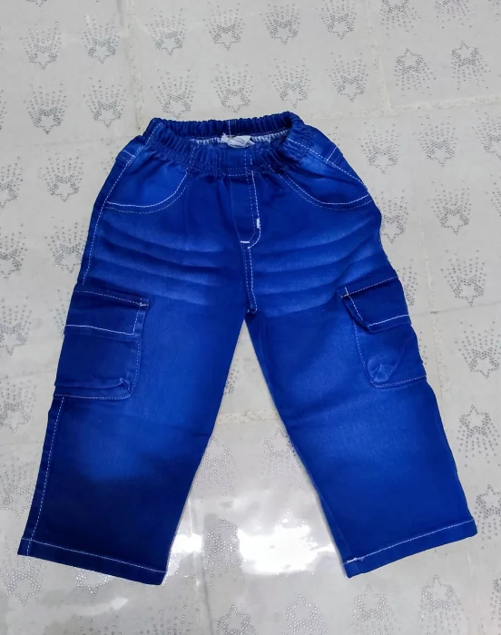Bagui Cargó con Pestañas
