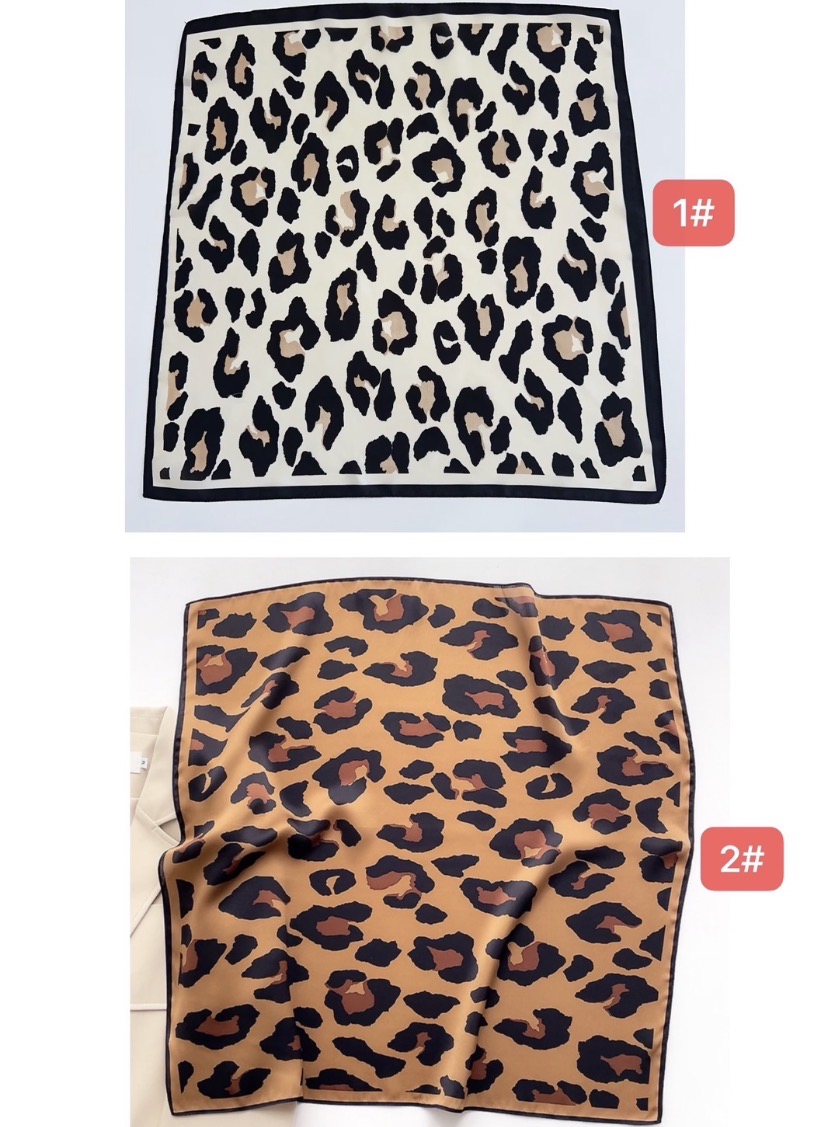 Pañuelos Sed 70x70 Animal Print Varios Modelos - IMG_8838.jpeg