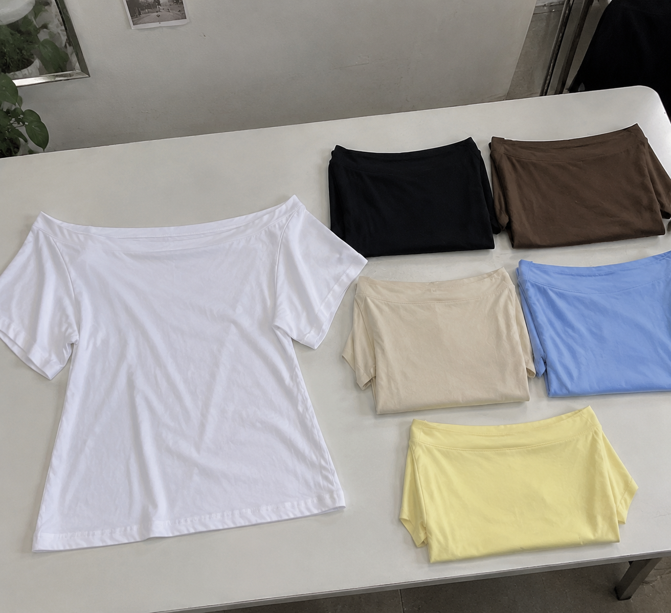 Remeras Corte Hombros Caidos (cuello Bote) - file_000000007344820eb55446ae1b56546f.png