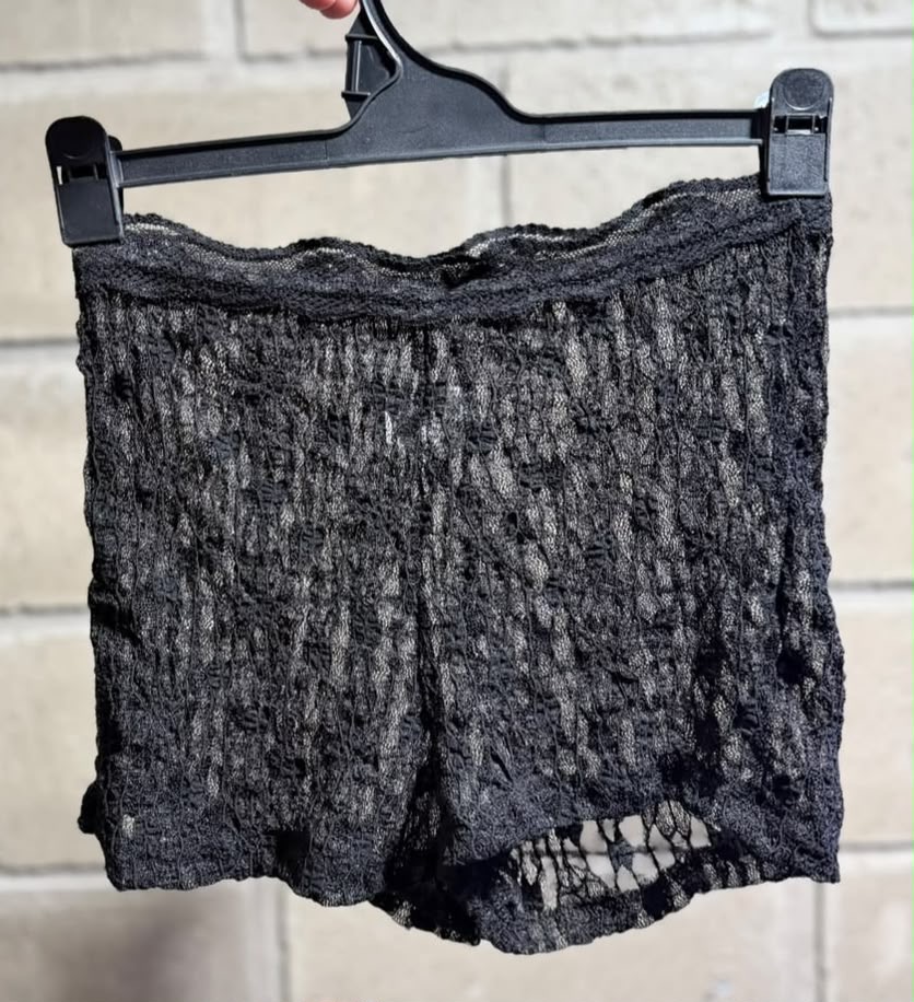 Short Encaje - 95bed7e8-db45-40b5-821d-61ee929125b7.jpeg