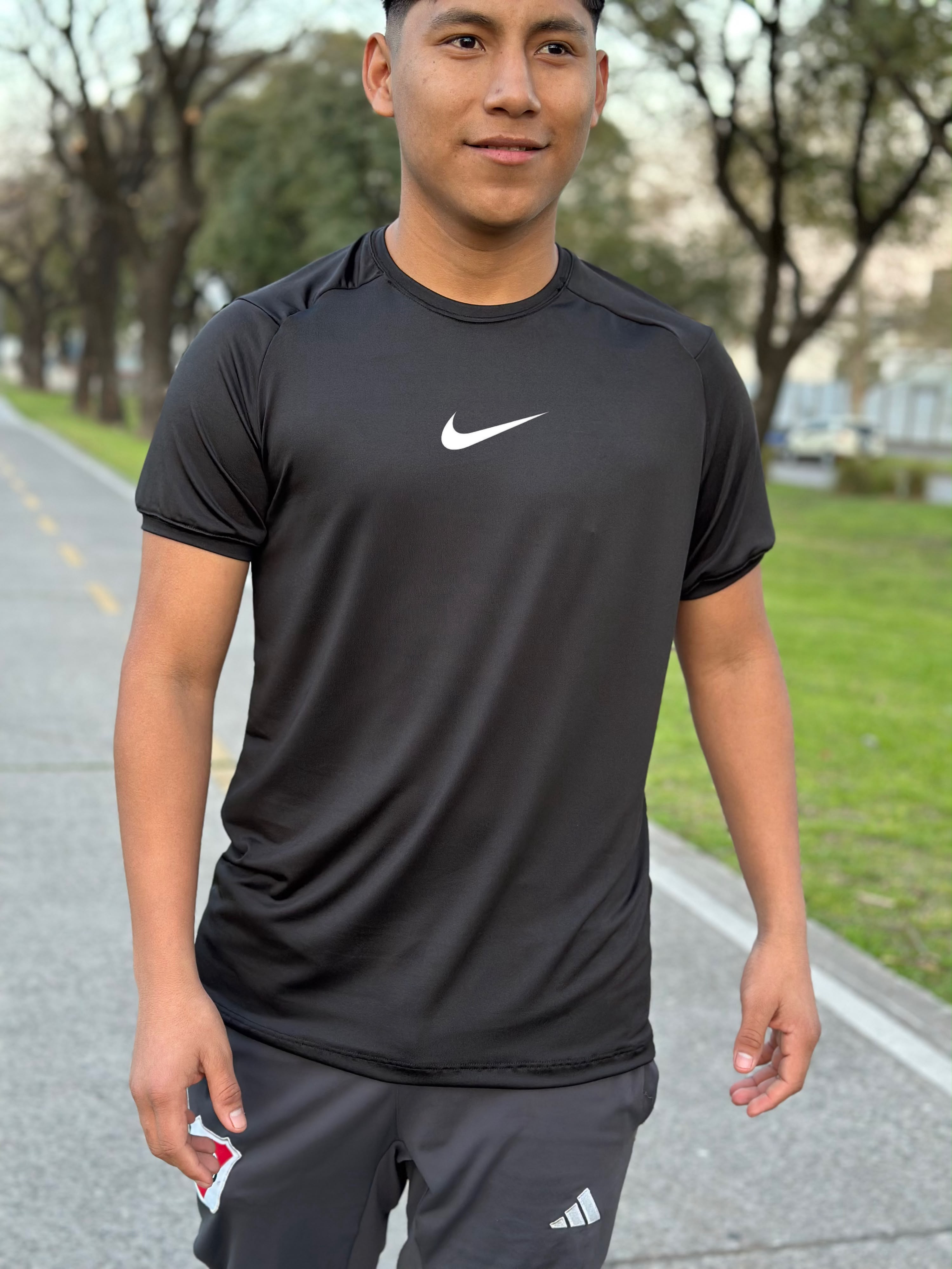 Remeras de Laycra de Hombre - b3c01bb1-8bb5-41ad-b0b1-72da8534e389.jpeg
