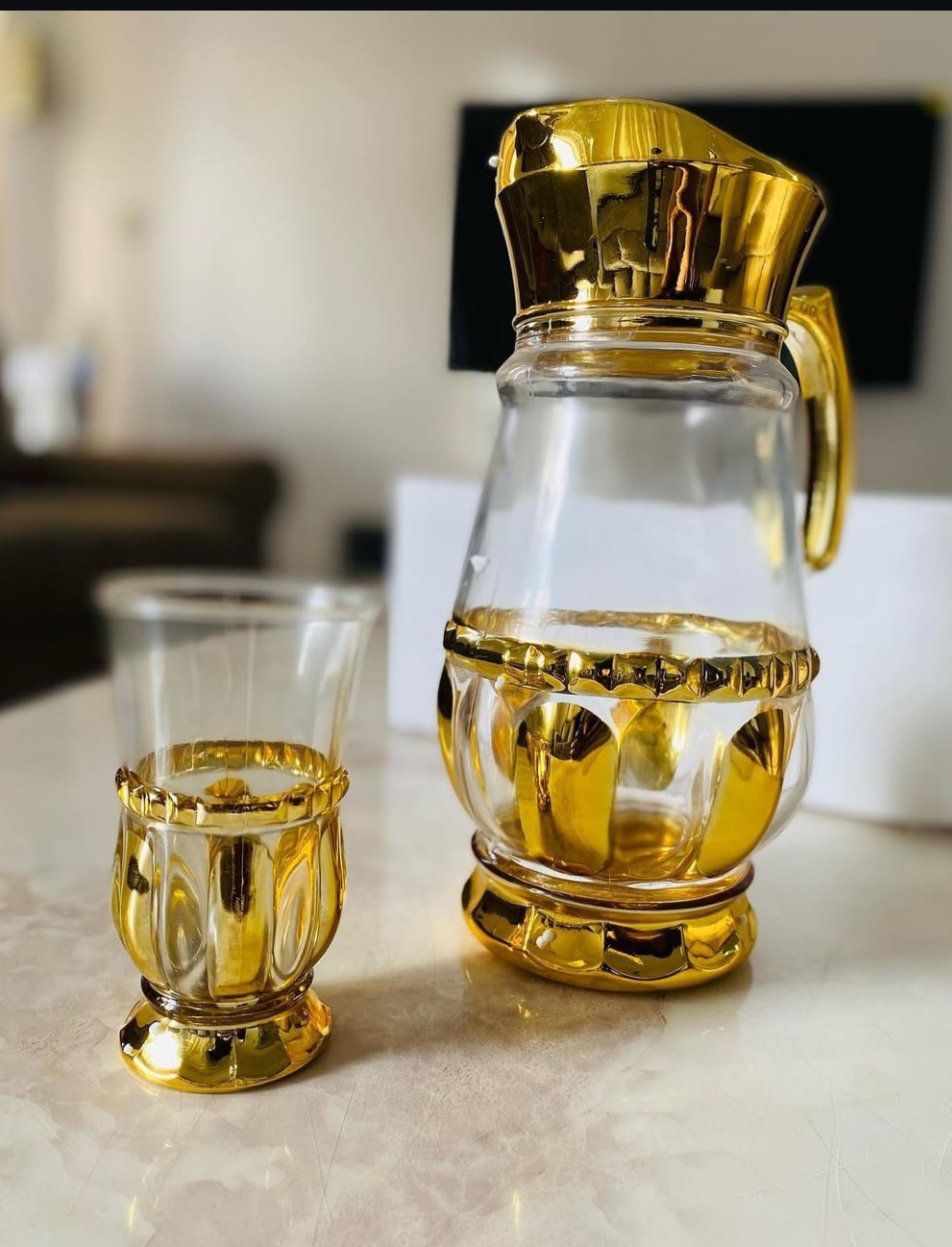 Set Jarra + 6 Vasos Dorado - Imagen 2