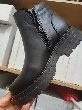 Borcegos de Mujer Cuero en Liquidación.