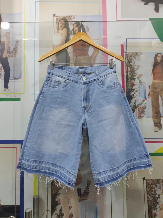 Pantalón 3/4 Celeste
