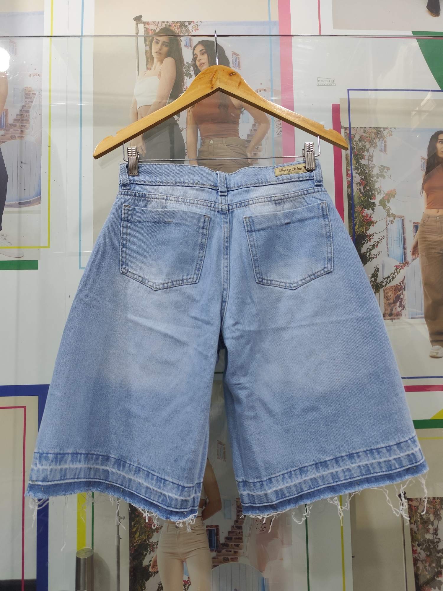 Pantalón 3/4 Celeste - Imagen 2