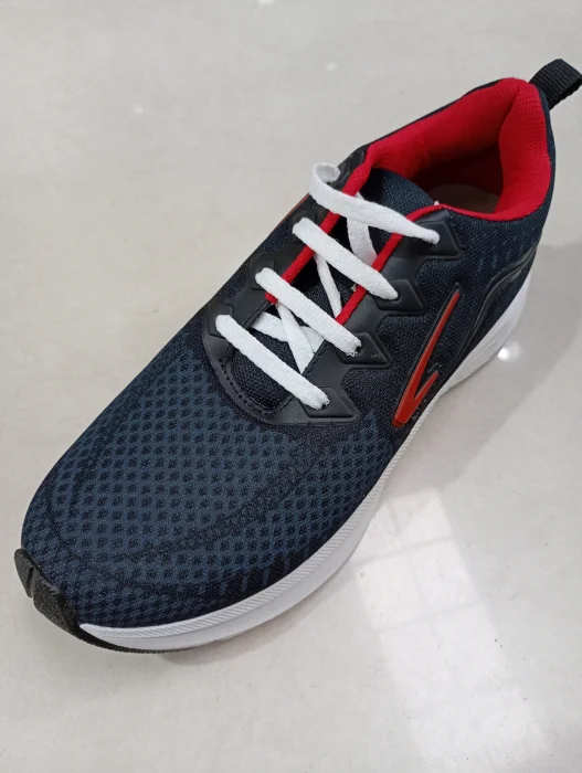 Zapatillas de Hombre en Liquidación.