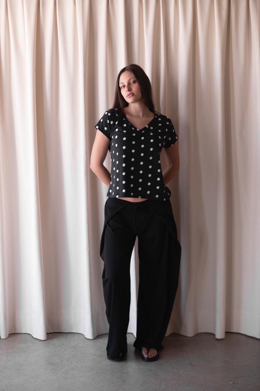 Remera Mica Escote Vlunares - WhatsApp%20Image%202026-09-22%20at%2012.09.23%20PM%20(7).jpeg