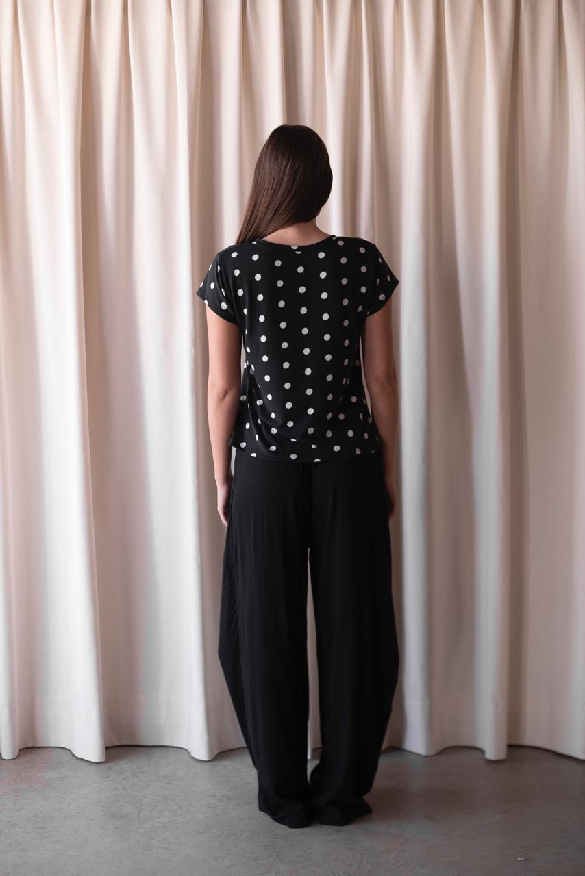 Remera Mica Escote Vlunares - WhatsApp%20Image%202026-09-22%20at%2012.09.23%20PM%20(6).jpeg