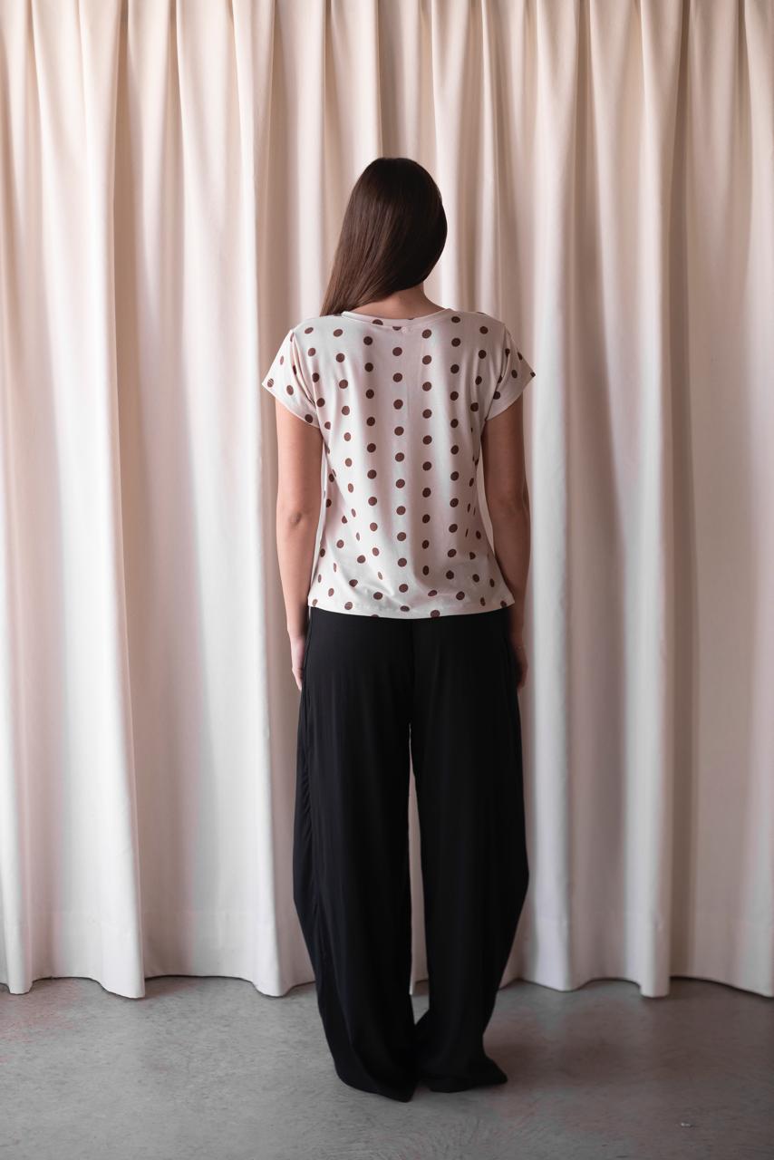 Remera Mica Escote Vlunares - WhatsApp%20Image%202026-09-22%20at%2012.09.23%20PM%20(4).jpeg