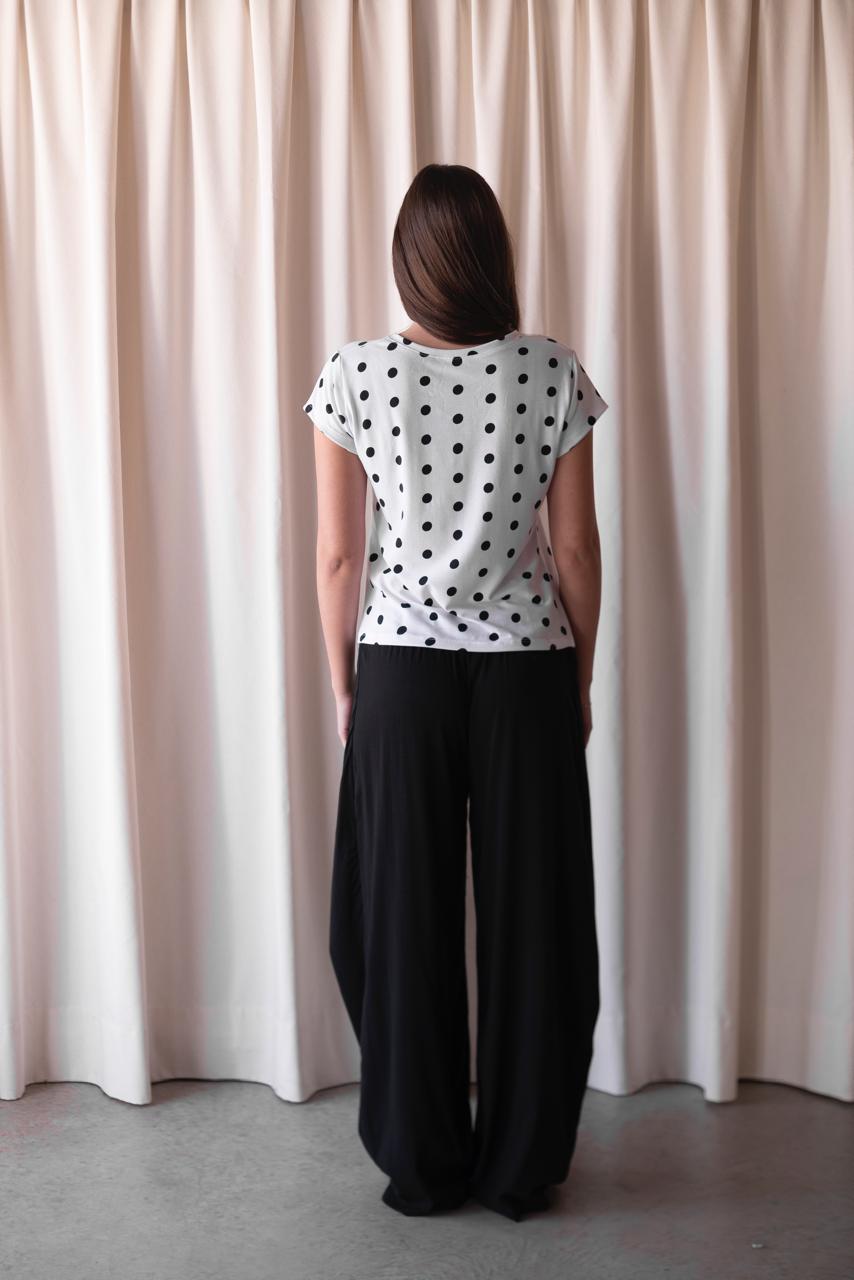 Remera Mica Escote Vlunares - WhatsApp%20Image%202026-09-22%20at%2012.09.23%20PM%20(2).jpeg