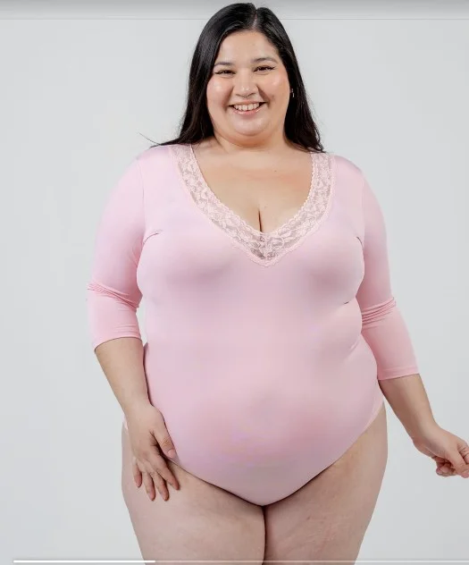 Body Escote V con Puntilla
